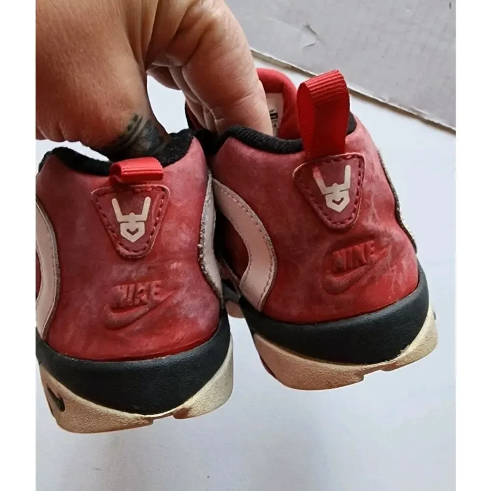 Nike Air Diamond Turf 2 Varsity Red/Gold Child Size 8C Toddler Retro Sneakers